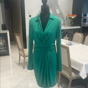 Elegant Vince Camuto Green Wrap Dress